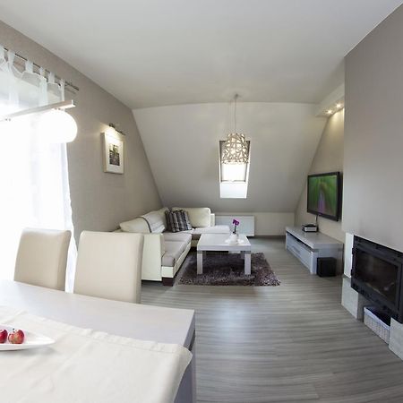 Modern Apartment Oswiecim Room photo